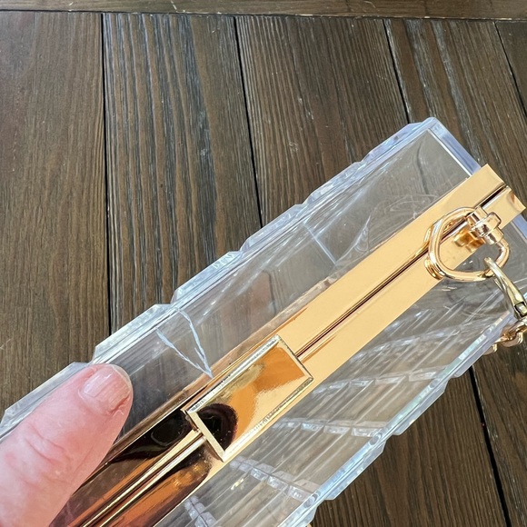 Elegant Transparent Clutch with Gold Chain - Picture 6 of 11